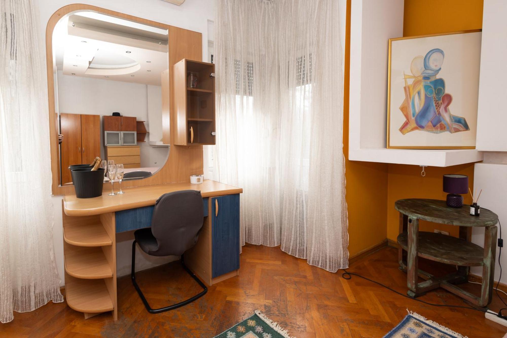 Shared Retro Vintage Luxury Apartment Bucareste Exterior foto